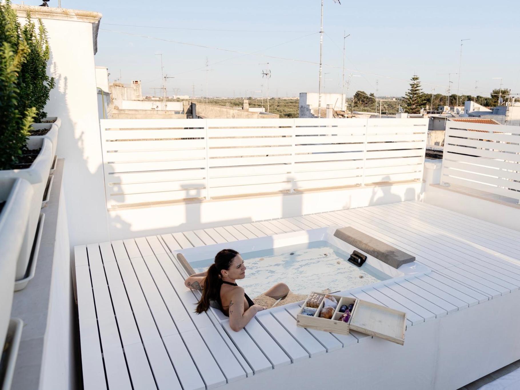 Aurluna Luxury Suites Bari Exterior photo