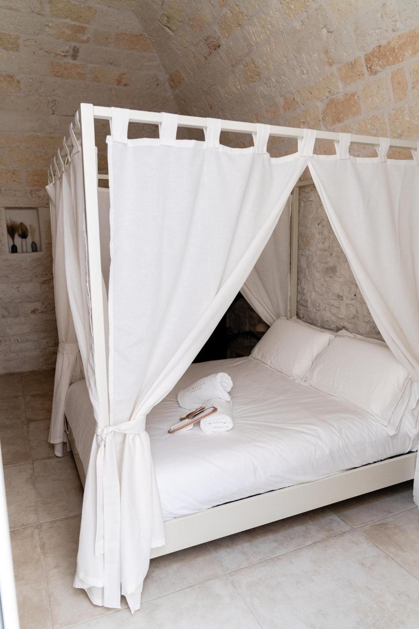Aurluna Luxury Suites Bari Exterior photo